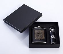 Набор подарочный "Герб России" 4в1 (фляжка 210мл, 2 рюмки, воронка) Набор подарочный "Герб России" 4в1 (фляжка 210мл, 2 рюмки, воронка)