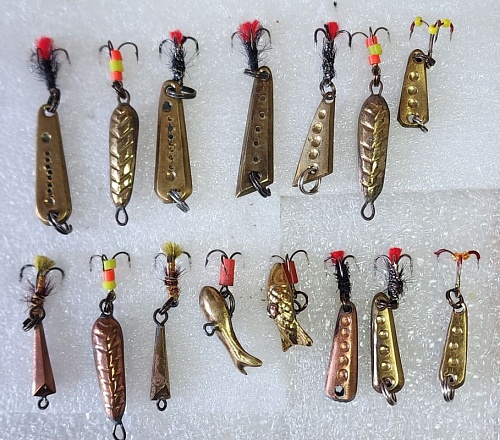 Блесна зимняя на тройнике