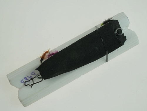 Морковка оснащенная три мушки №14