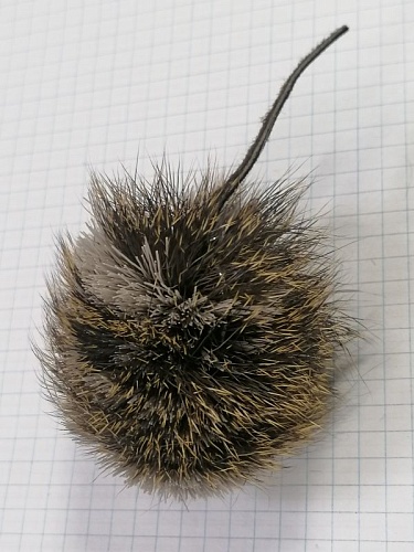 Бурундук на двойнике